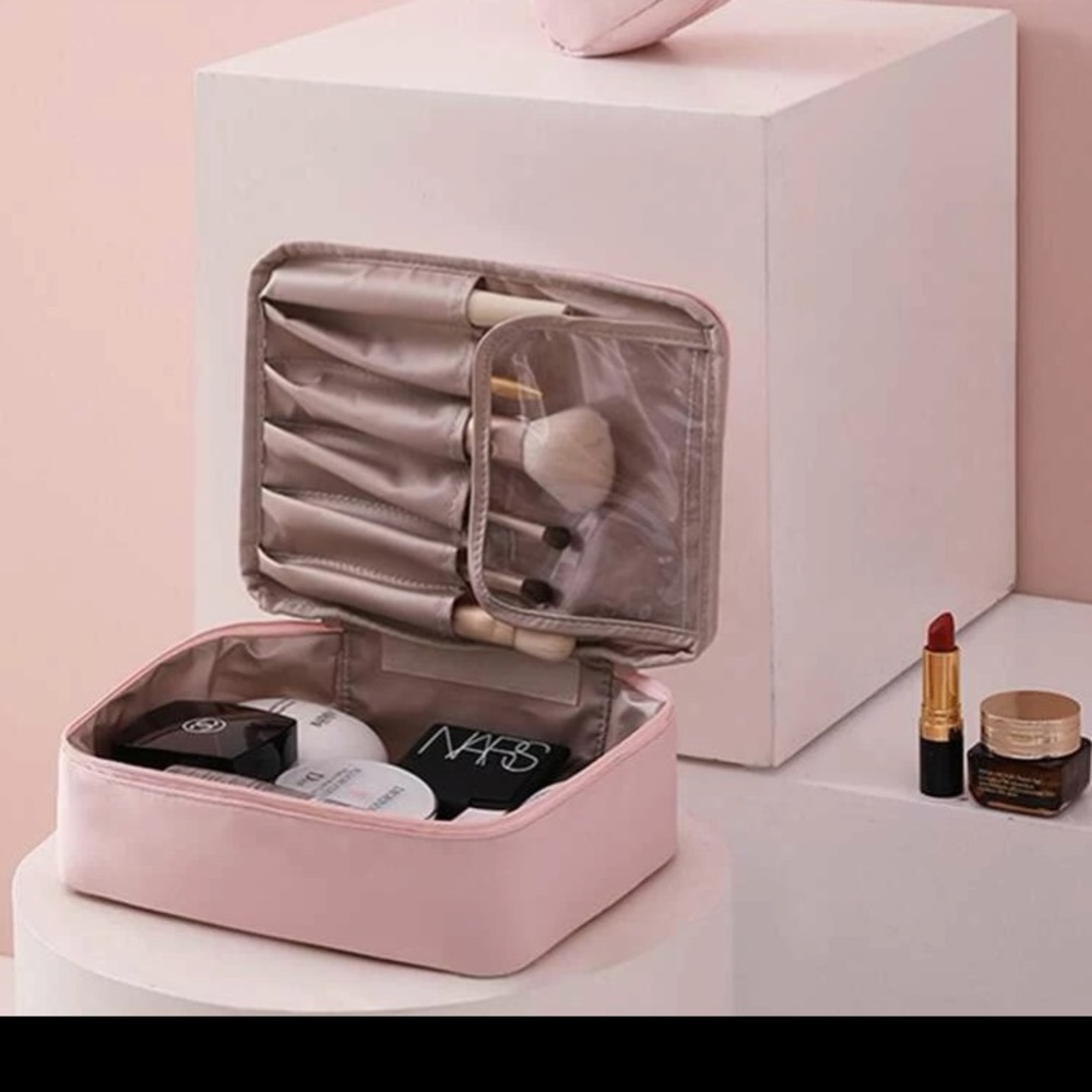 New cosmetics bag